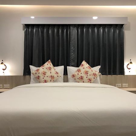 Vista Hotel Chiang Mai - Sha Extra Plus Экстерьер фото