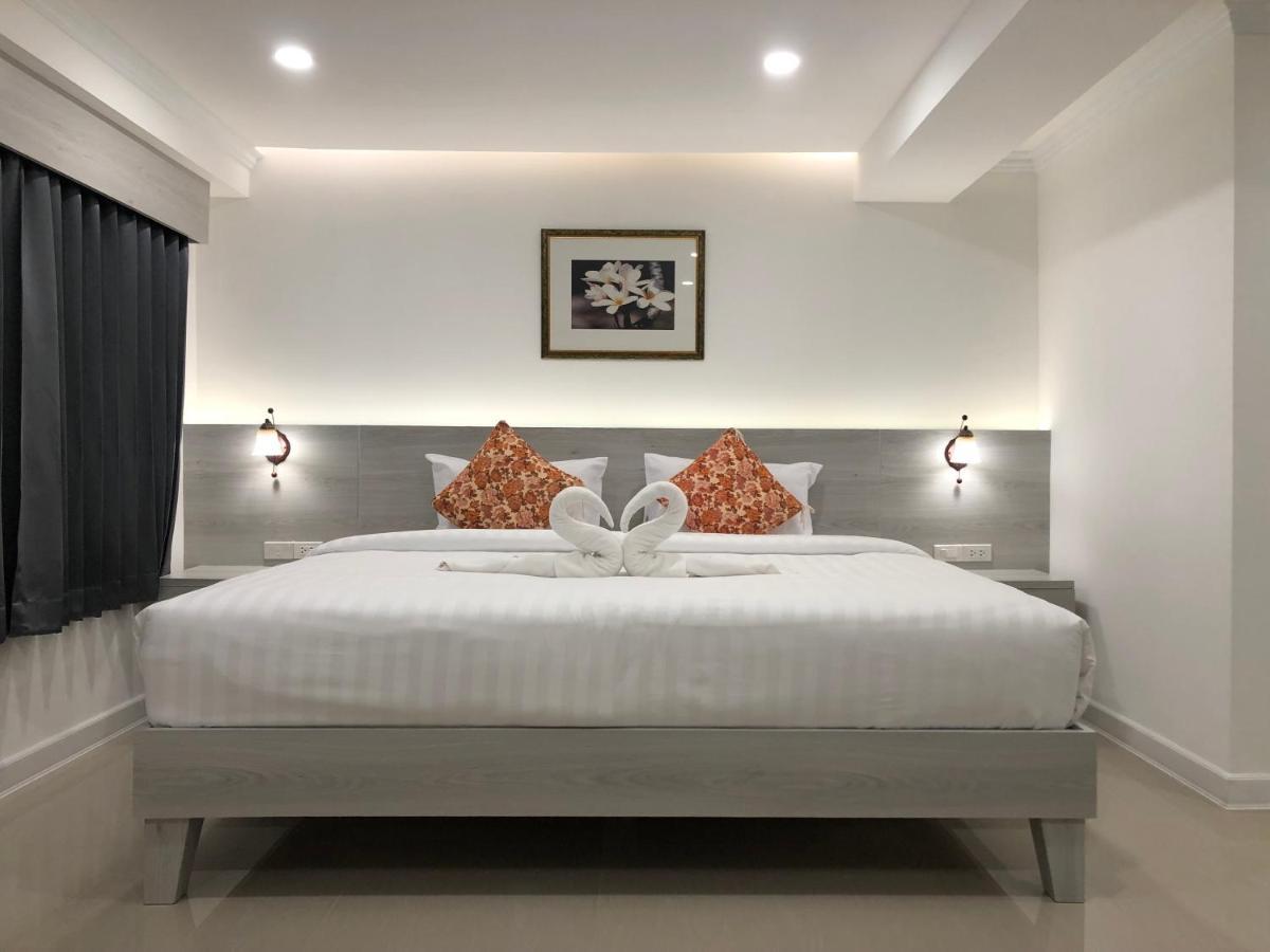 Vista Hotel Chiang Mai - Sha Extra Plus Экстерьер фото