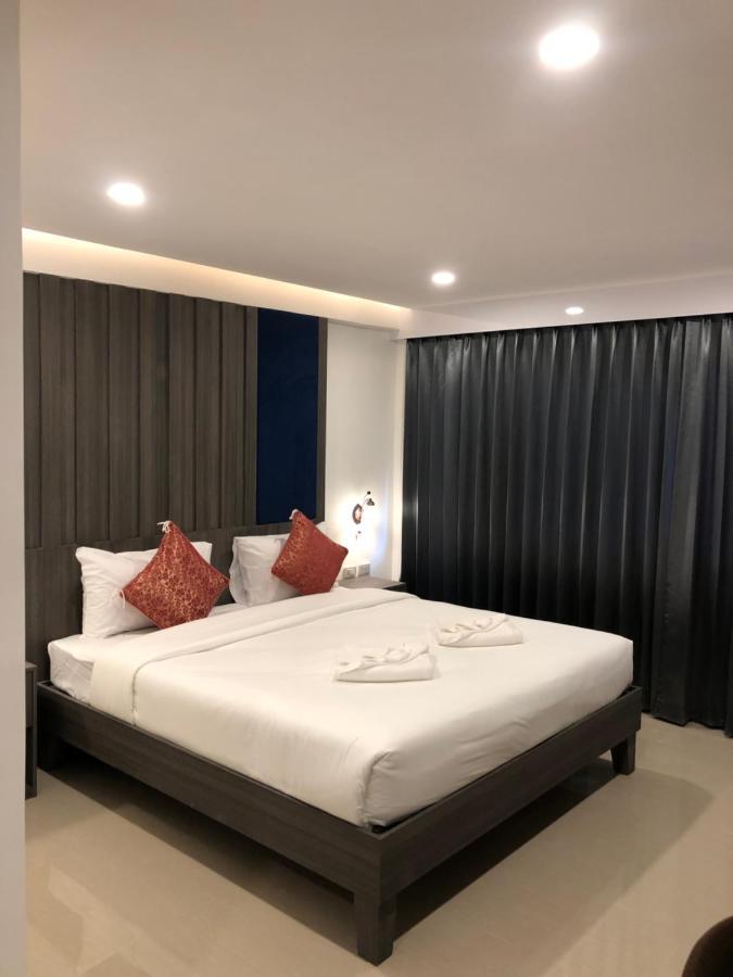 Vista Hotel Chiang Mai - Sha Extra Plus Экстерьер фото