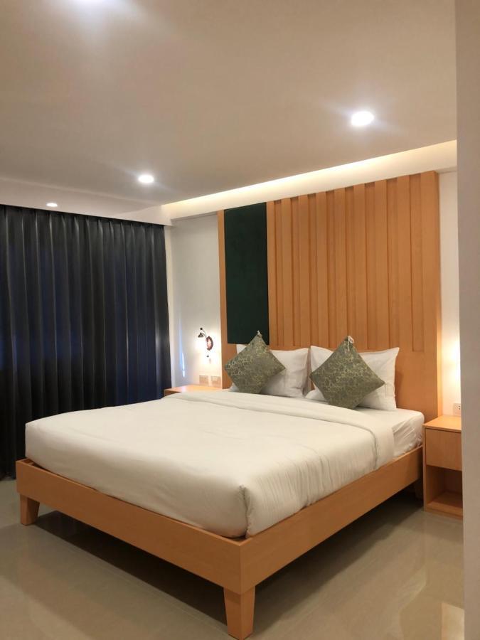 Vista Hotel Chiang Mai - Sha Extra Plus Экстерьер фото